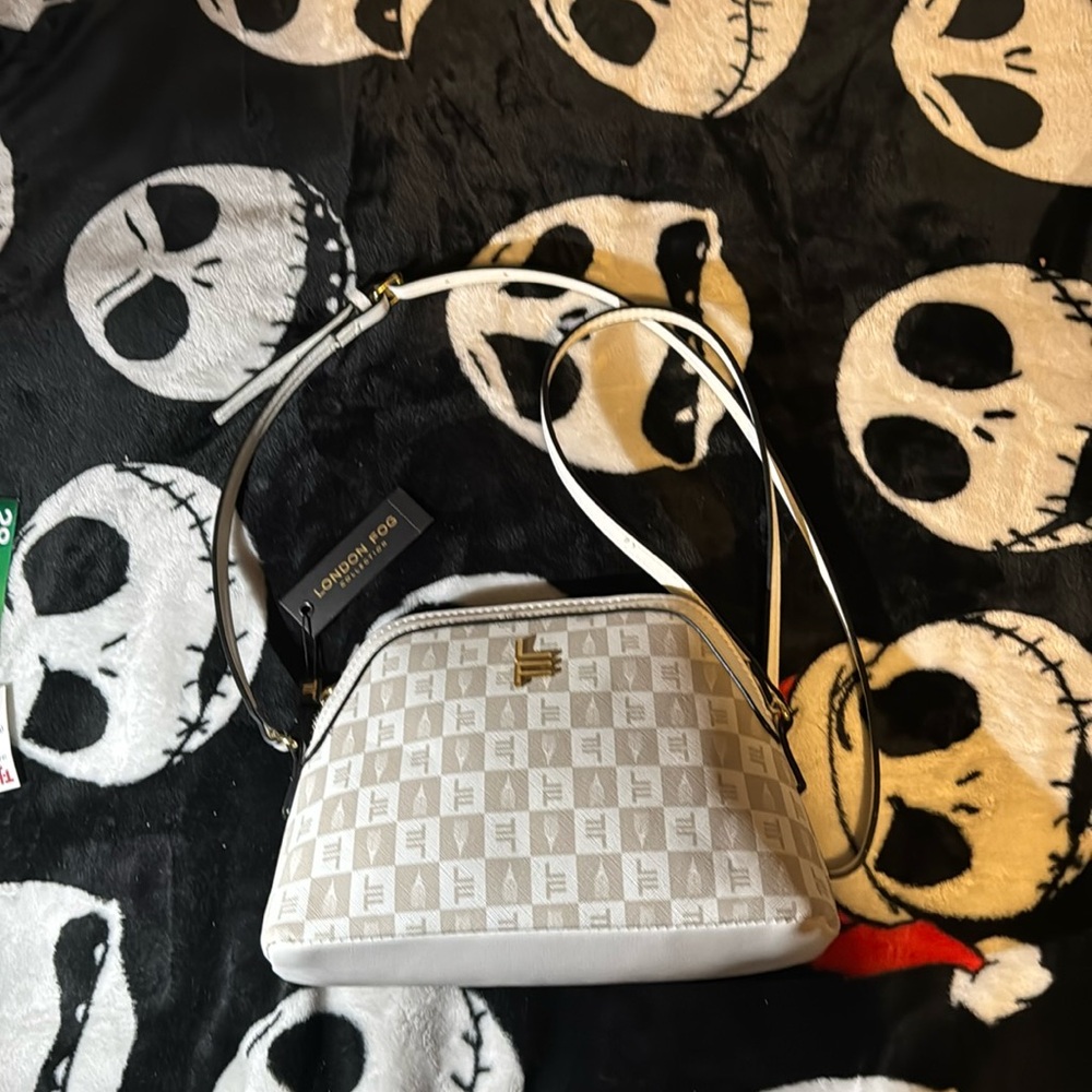 London Fog Purse with strap …Brand New